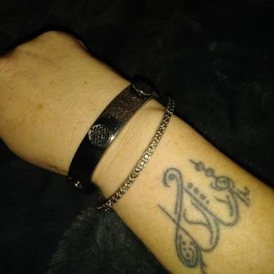 Set of two bracelets